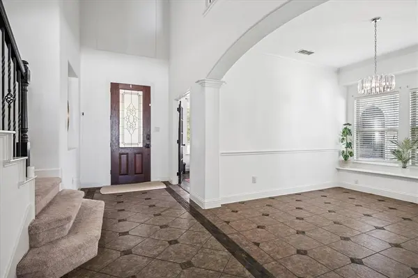 1131 Charleston Lane, Savannah, TX 76227