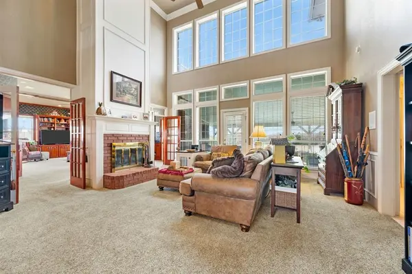 1077 Cardinal Drive, Bartonville, TX 76226