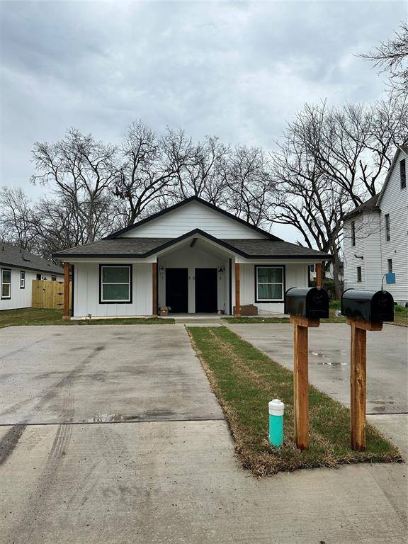 406 W 6th Street #1, Bonham, TX 75418