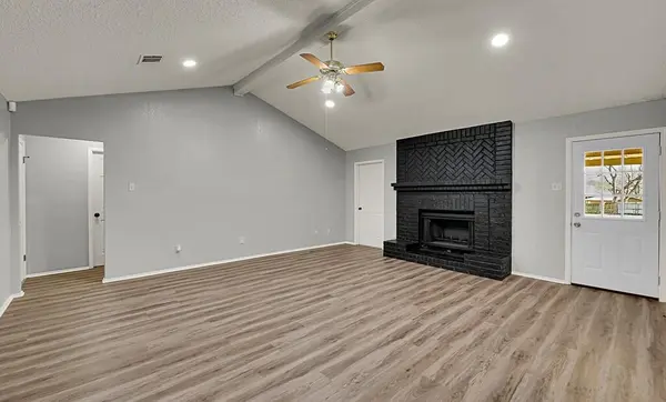 233 Thompson Circle, Lorena, TX 76655