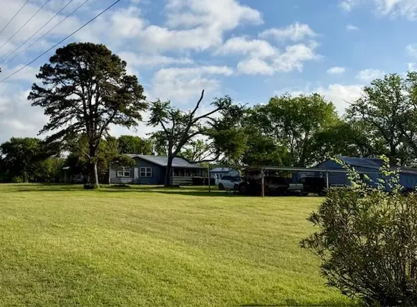 4782 N State Highway 19 N, Emory, TX 75440