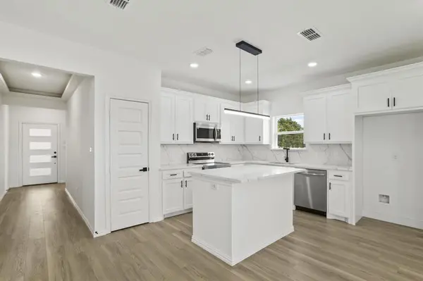 121 Loon Bay Drive, Gun Barrel City, TX 75156