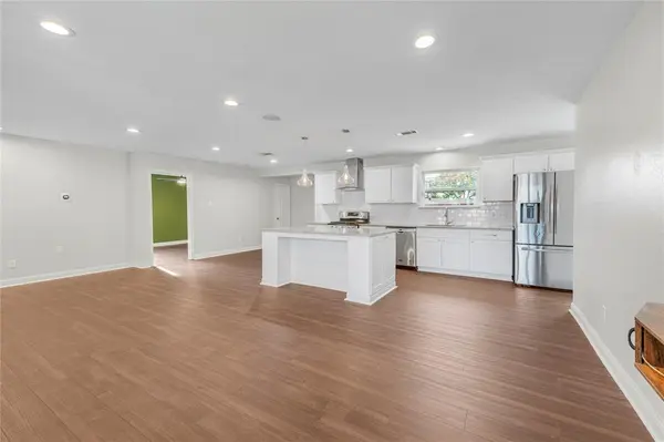 3042 Amber Lane, Farmers Branch, TX 75234