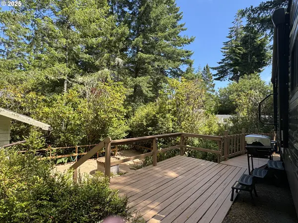 248 HORSESHOE BEND, Florence, OR 97439