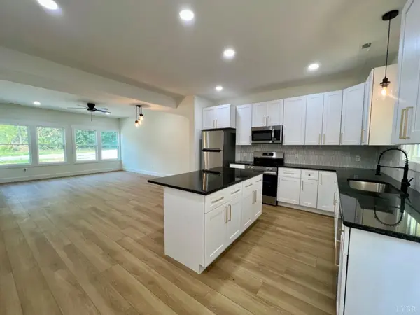 2618 Sunnymeade RD, Rustburg, VA 24588