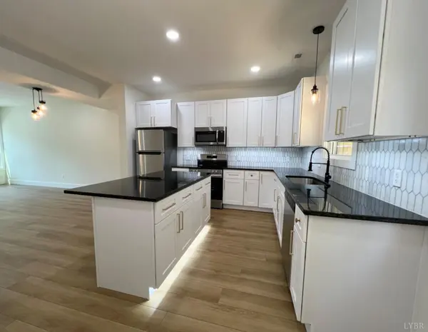 2618 Sunnymeade RD, Rustburg, VA 24588