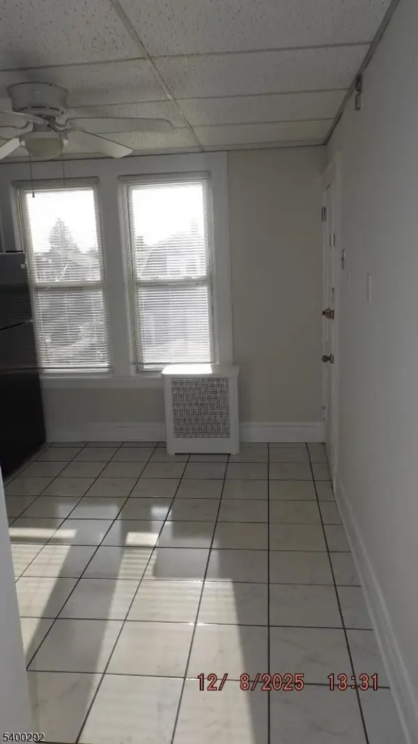 71 Crystal St, North Arlington Boro, NJ 07031