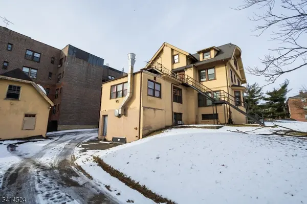 146 S Munn Ave, East Orange City, NJ 07018