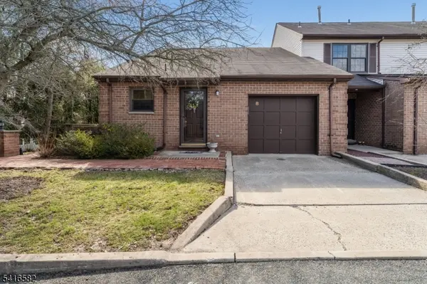 8 Betty Court, Lebanon Boro, NJ 08833