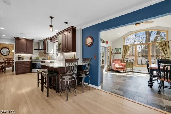 1 Sylvan Ct, Pequannock Twp., NJ 07444