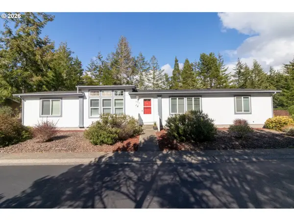 613 GLENBROOK CIR, Florence, OR 97439