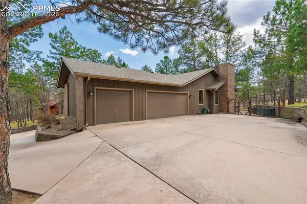 2405 Constellation DR, Colorado Springs, CO 80906