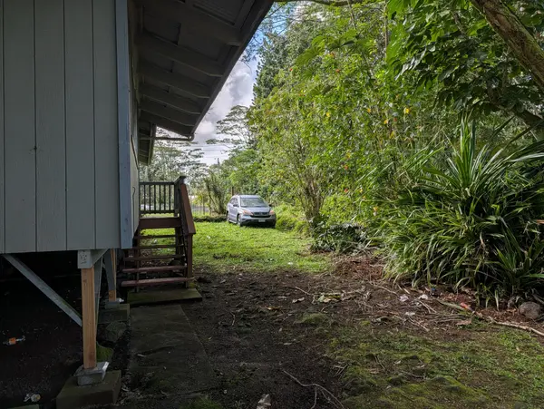 16-2027 TIKI  RD, Kurtistown, HI 96760