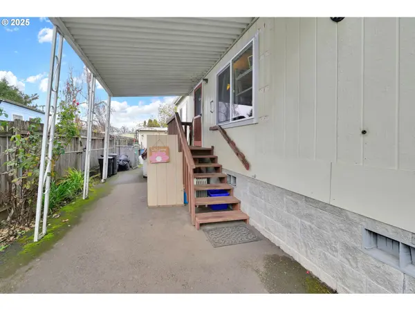 34185 EL ROBLE AVE, Eugene, OR 97405