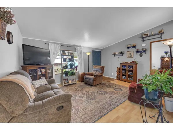 34185 EL ROBLE AVE, Eugene, OR 97405