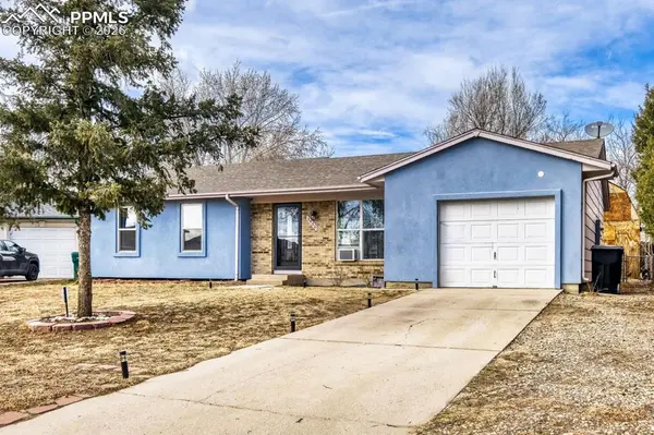 2530 W Prescott CIR, Colorado Springs, CO 80916