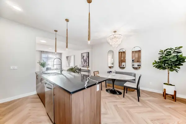 277 Cobblestone Gate, Airdrie, AB T4B 5W3