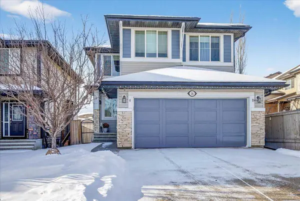 28 Evansview MNR NW, Calgary, AB T3P 0J7