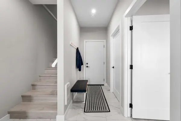 8161 8 AVE, Calgary, AB T3H 6H9