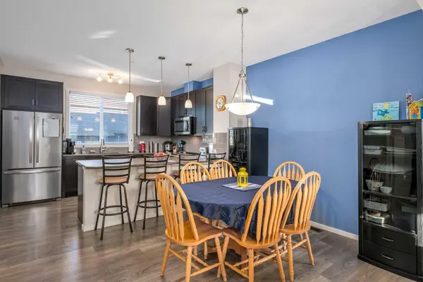 78 Livingston Gate NE, Calgary, AB T3P 0V2