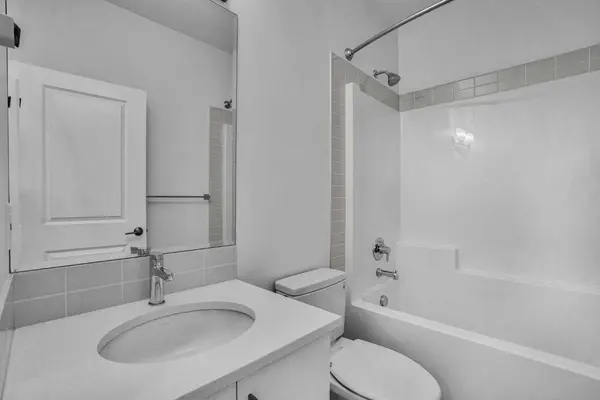 26 Amblehurst PATH NW, Calgary, AB T3P1W8