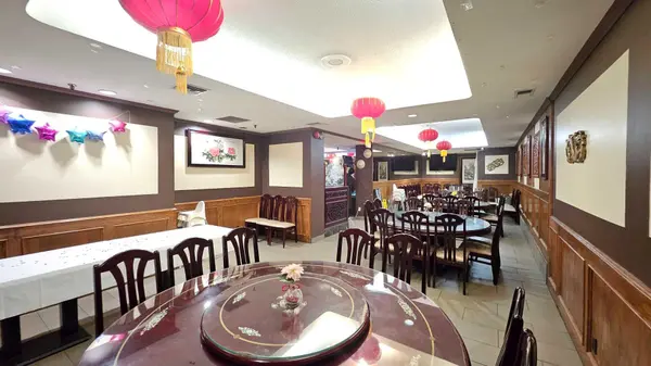 4410 17 AVE SE, Calgary, AB T2A 0P8