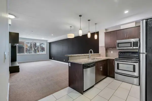 320 12 AVE NE #105, Calgary, AB T2E 1A4