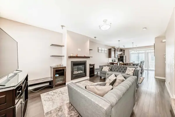 37 Skyview Ranch GDNS NE, Calgary, AB T2M3Y7