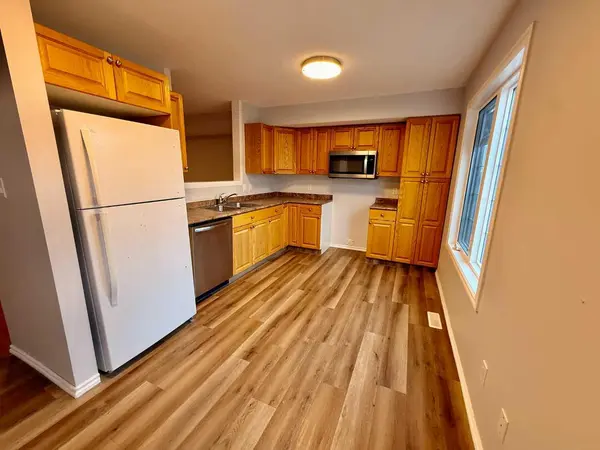 2827 12 AVE, Wainwright, AB T9W 0A9