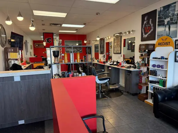 3151 34 AVE SE, Calgary, AB T2B 2M6