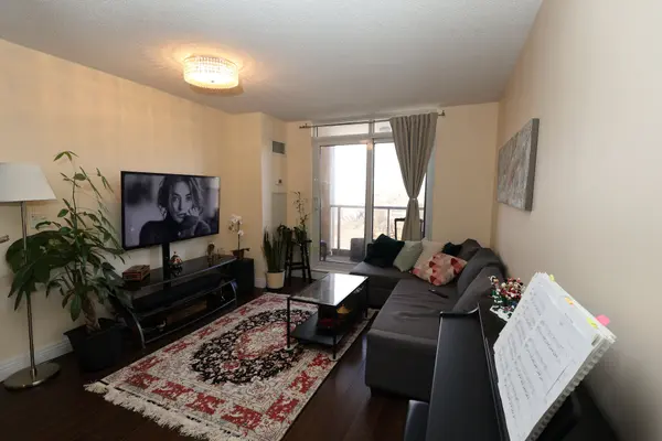 18 Kenaston GDNS #901, Toronto C15, ON M2K 1G8