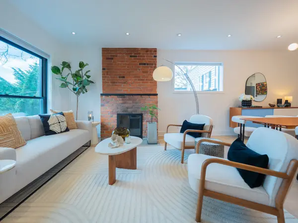 192 Withrow AVE, Toronto E01, ON M4K 1E1