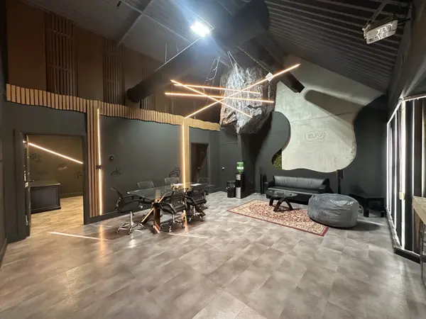 95 West Beaver Creek RD #14, Richmond Hill, ON L4B 1H2