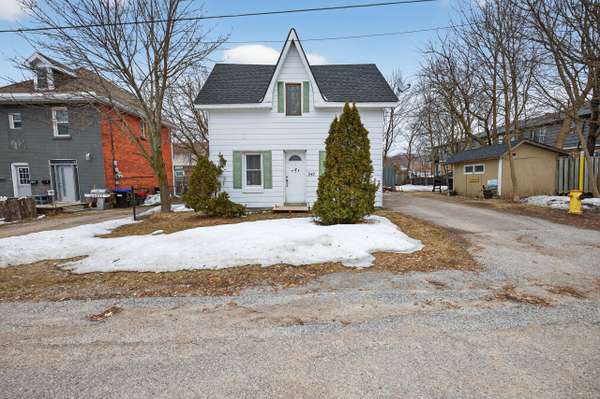 547 Nelson ST,  Midland,  ON L4R 3L7