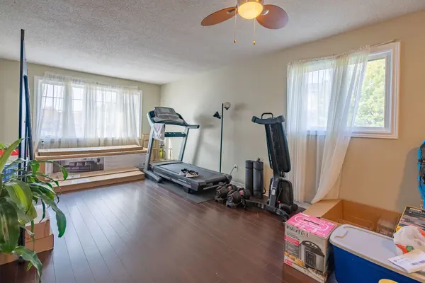 36 Rosenfeld DR #Upper, Barrie, ON L4M 5X2