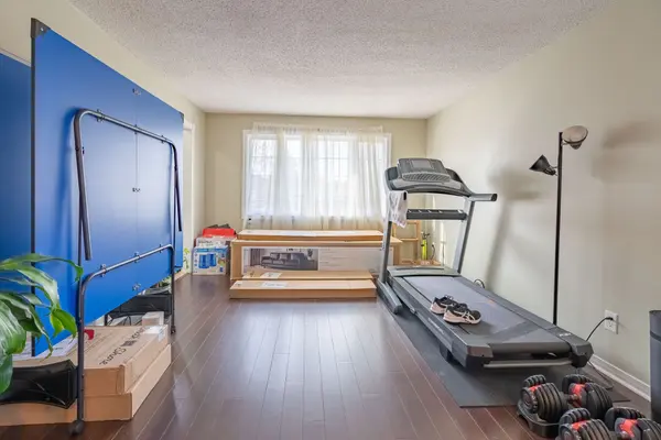 36 Rosenfeld DR #Upper, Barrie, ON L4M 5X2