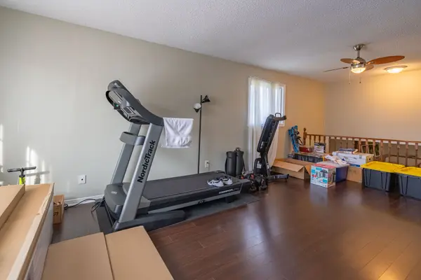 36 Rosenfeld DR #Upper, Barrie, ON L4M 5X2