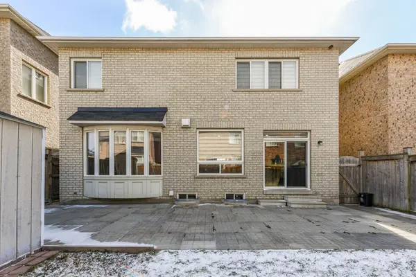 428 Father Tobin RD, Brampton, ON L6R 0S2