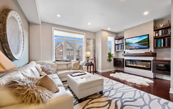 5988 Turney DR #19, Mississauga, ON L5M 0S5