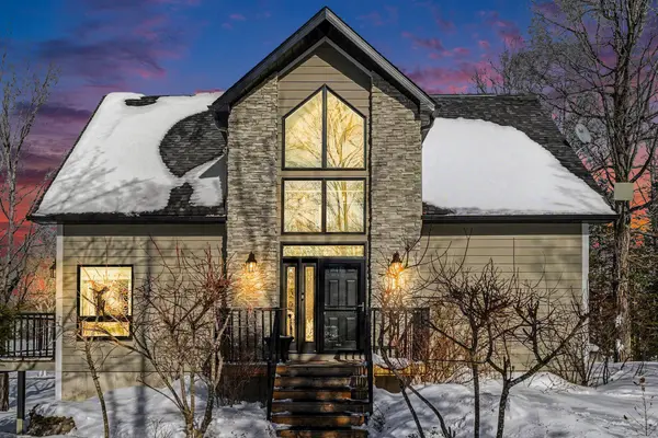 519 Parsons LN, Lanark Highlands, ON K0G 1K0