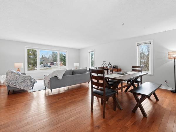 1 Glendale RD, Bracebridge, ON P1L 1B3