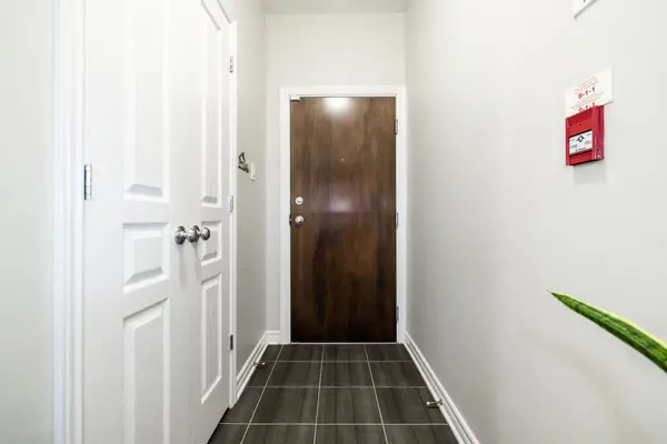 19 Tadley Private #A, Barrhaven, ON K2J 2T3