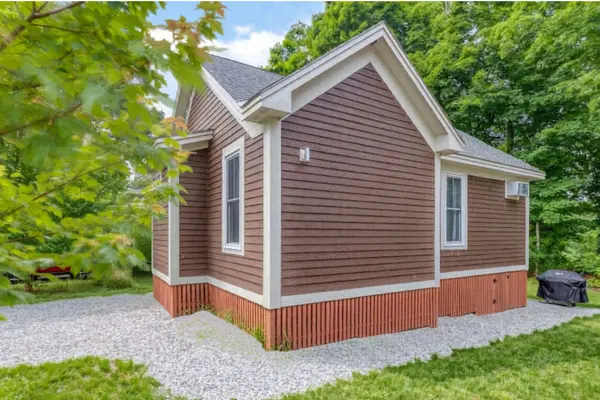 6 Farm View LN #143, Prince Edward County, ON K0K 1P0