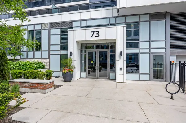 73 Arthur ST S #209, Guelph, ON N1E 0S6