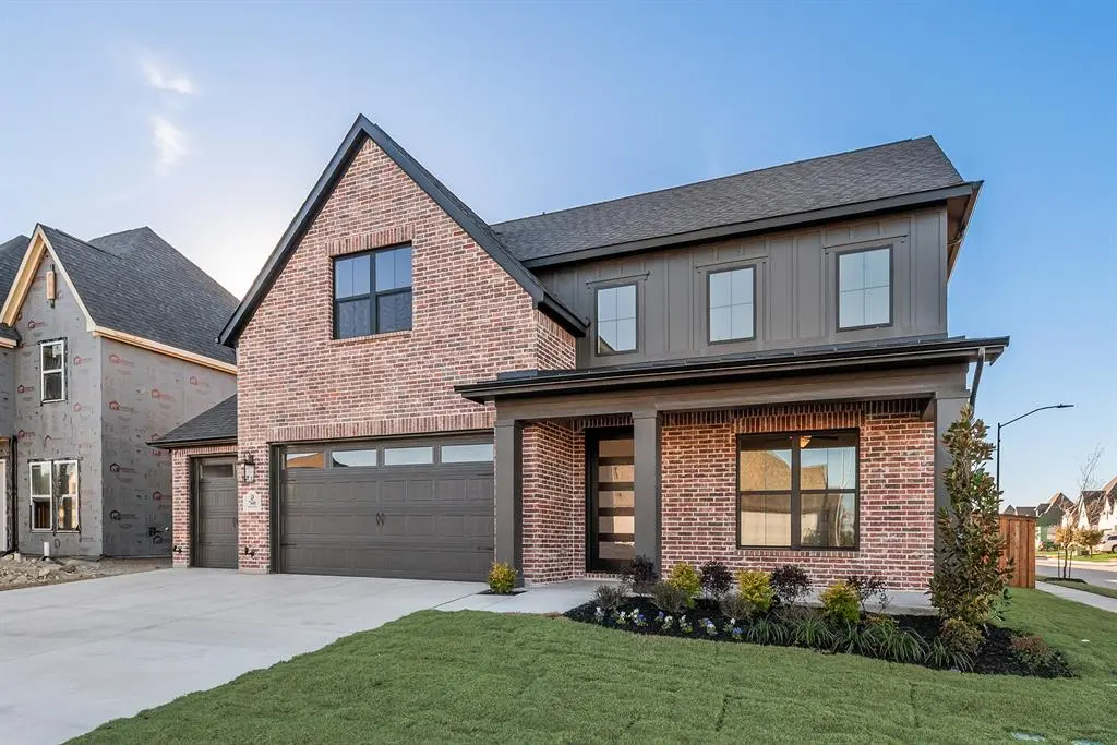 7440 Pondview Lane, Fort Worth, TX 76123