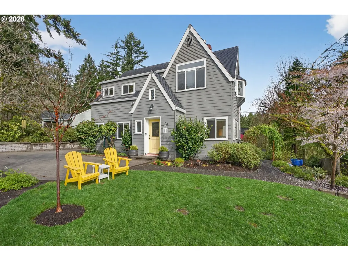 1638 SW UPLAND DR, Portland, OR 97221