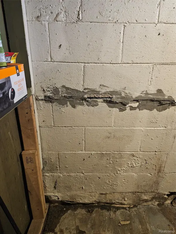 20717 MOROSS RD, Detroit, MI 48224