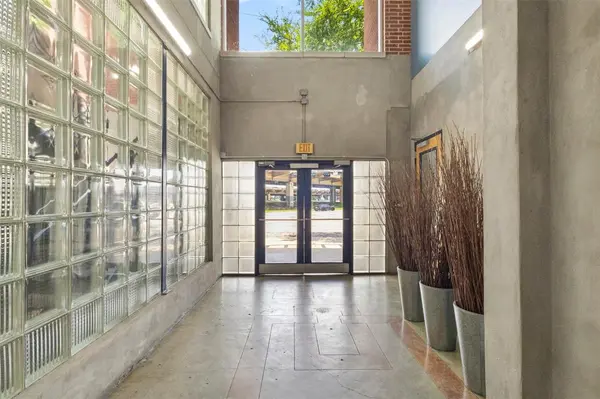 2502 Live Oak Street #236, Dallas, TX 75204