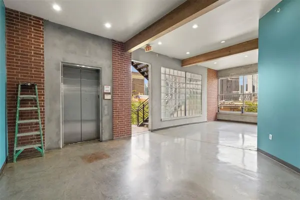 2502 Live Oak Street #236, Dallas, TX 75204