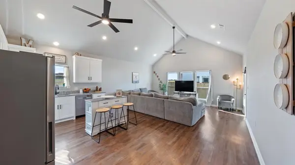 301 Paschall Boulevard, Mabank, TX 75147